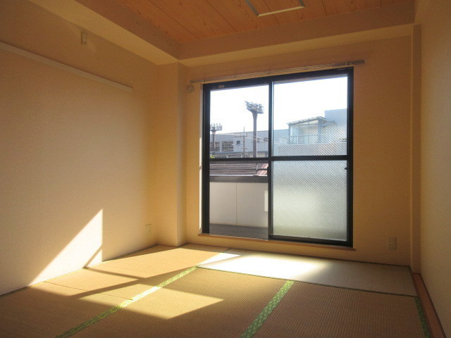 アーバンさくら通りの寝室|★南向きの居室★