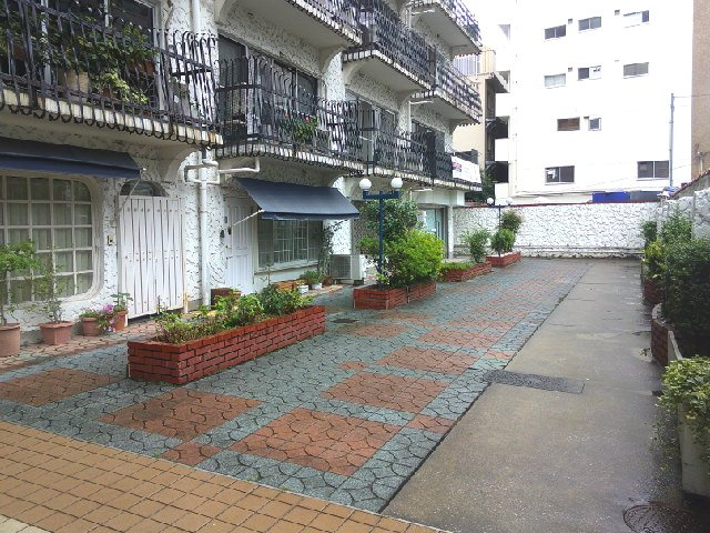 港区六本木７丁目の店舗事務所