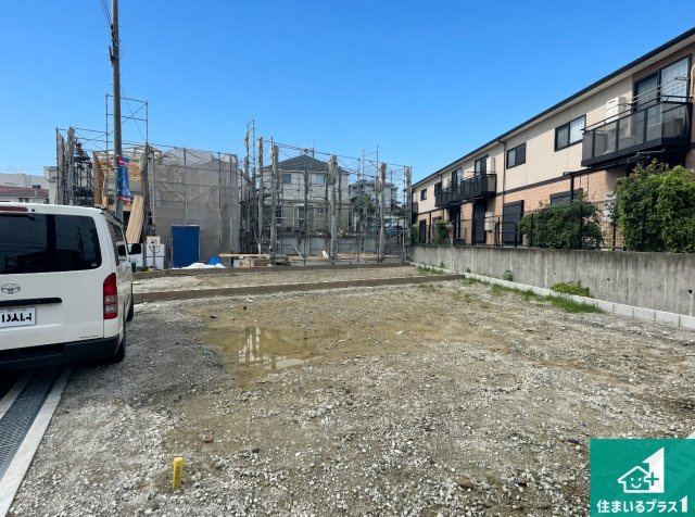 豊中市上野東　第1期　新築一戸建ての外観|周辺は落ち着いた街並みの住宅地！子育てがしやすい住環境です！まだ未完成ですが、現地でしかわからない事もございます。是非一度ご覧ください。