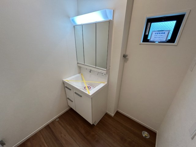 昭和区長戸町1期の洗面所|洗面脱衣室：清潔感あふれる洗面空間。シンプルなのに使いやすく、毎日がちょっと嬉しくなるこだわり設計♪