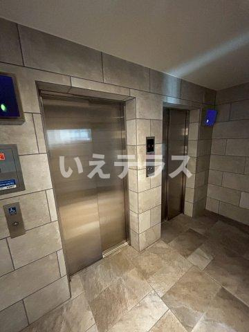 アドバンス神戸マーレのエントランス
