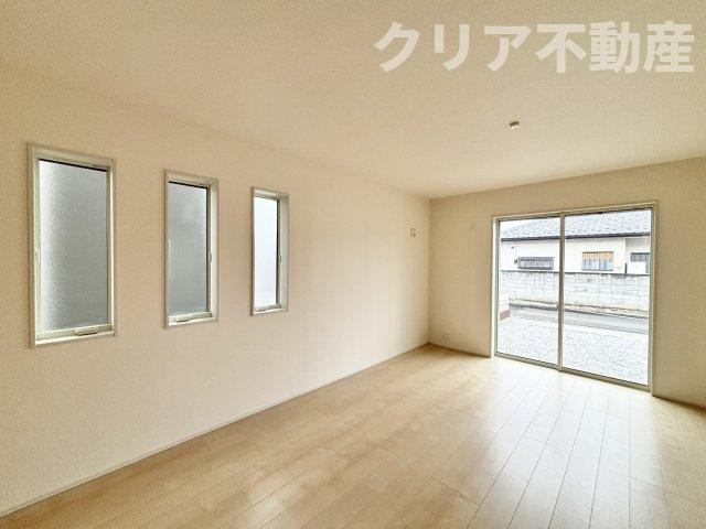 【外観】 | 駐車４台可・伊勢崎市茂呂町・全室南向き♪
