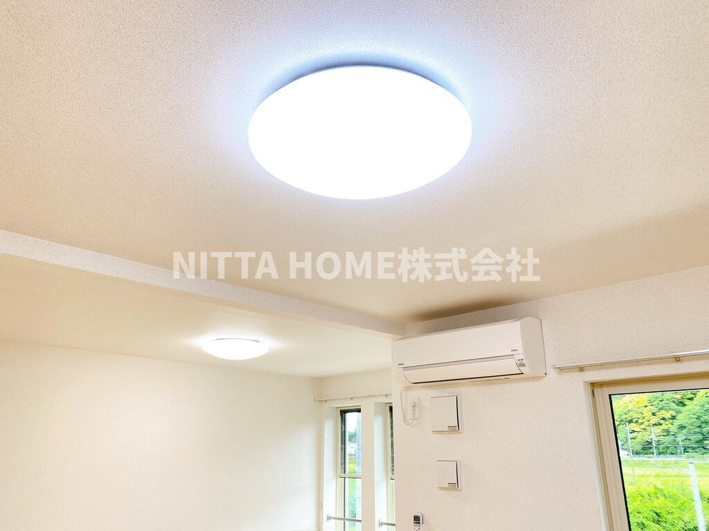 レジデンス　リーキ雅の設備|全居室に照明器具を完備しています＊