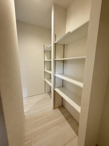 リーブルガーデンＳ榛東村山子田　１号棟（平屋）の収納|【イメージ画像】広々収納も沢山ある玄関です。