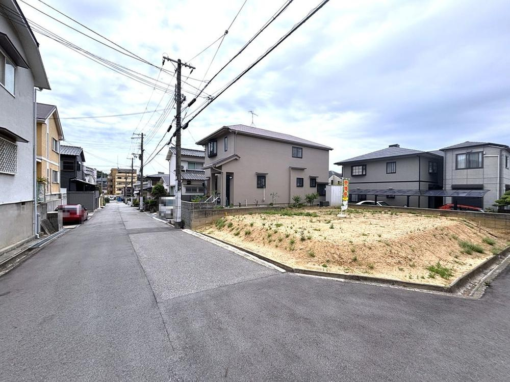 神戸市垂水区小束山本町　約４５坪　土地の前面道路含む現地写真