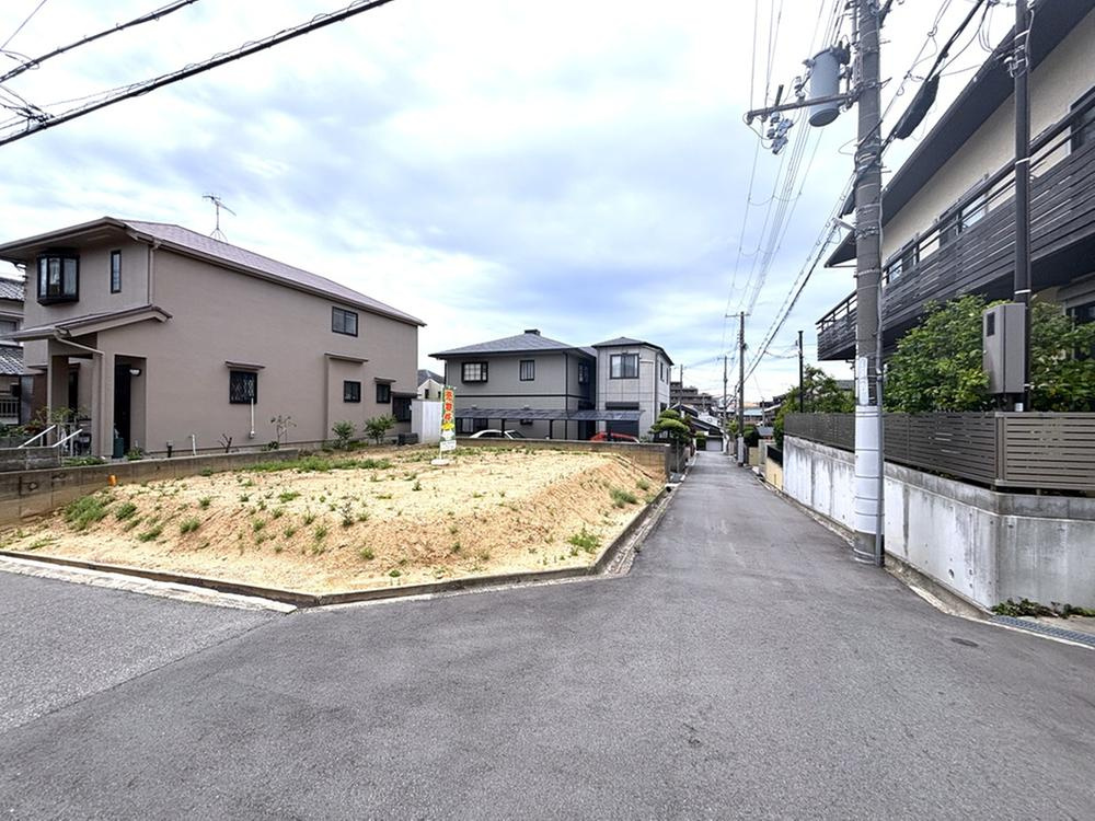 神戸市垂水区小束山本町　約４５坪　土地の前面道路含む現地写真