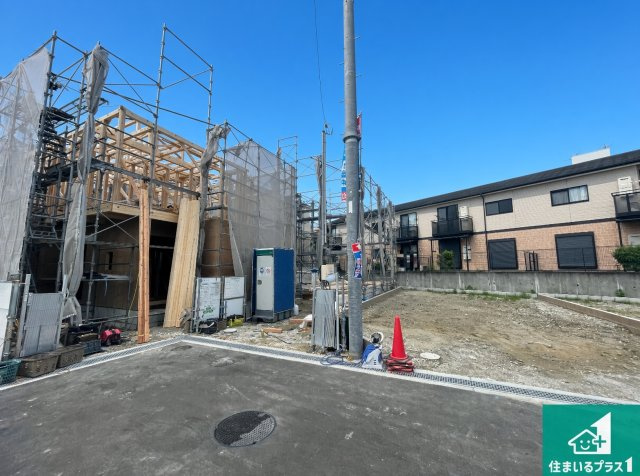 豊中市上野東　第1期　新築一戸建ての外観|現在建築中！落ち着いた街並みで新生活を始めることが出来そう！周辺の物件も併せてご紹介させて頂きます！