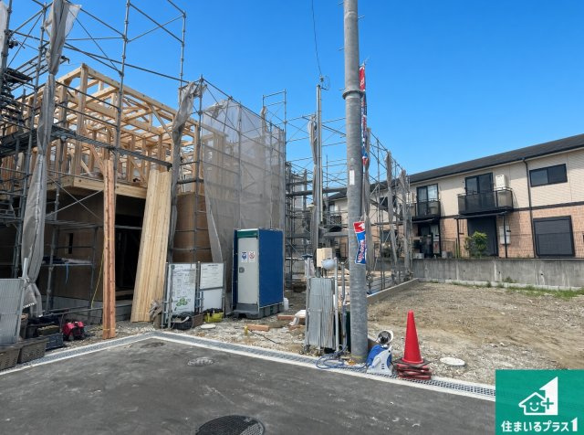 豊中市上野東　第1期　新築一戸建ての外観|周辺は落ち着いた街並みの住宅地！子育てがしやすい住環境です！まだ未完成ですが、現地でしかわからない事もございます。是非一度ご覧ください。