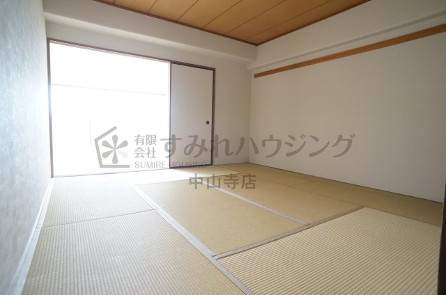 サンハイツ宝塚五月台B棟のその他