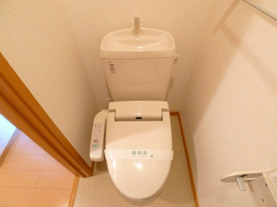 【トイレ】 | レッジェンダＡ | トイレです