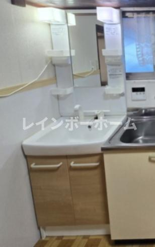 寺尾関口貸家の独立洗面台