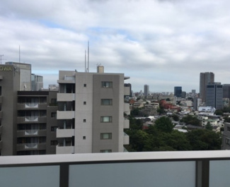 【バルコニー】