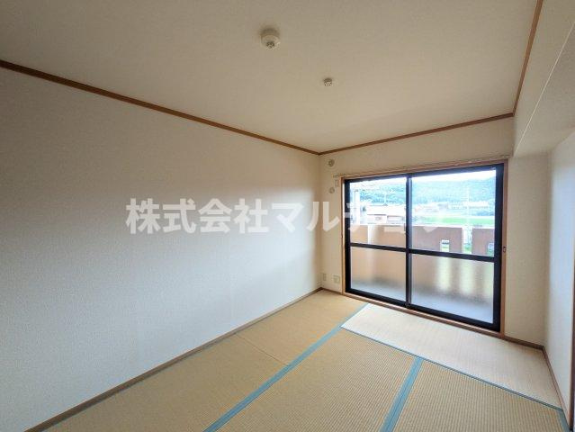 ラフィーネ口熊野の和室|柔らかい畳が心地よい和室