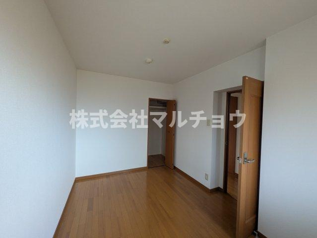 ラフィーネ口熊野の洋室|個人の部屋や寝室として使える洋室です