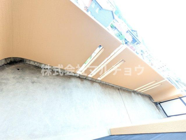 ラフィーネ口熊野のバルコニー|開放的で明るい空間を演出してくれるバルコニーです