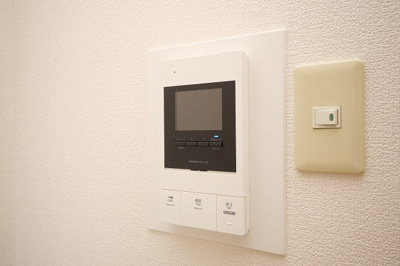 【セキュリティ】 | デセンシアISHIFUNE | モニター付きインターホンです
