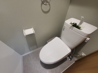 ウォシュレット付きのトイレです！