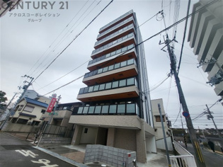 NU武庫川駅前の外観