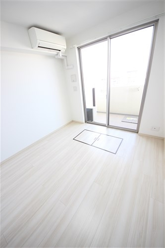 【洋室】 | スプランディッドナンバセカンド