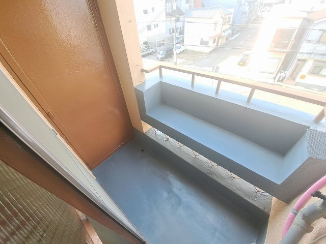 光南荘マンションのバルコニー
