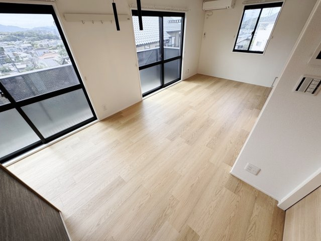 デミーオ城ケ丘の居間・リビング
