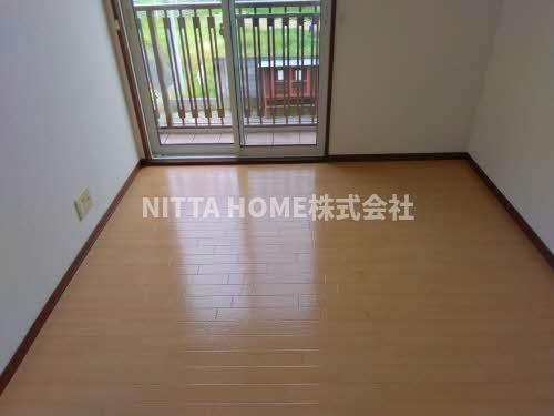 福知山市字篠尾のアパートの内装|洋室は５．５帖と４．７帖の２部屋になります＊