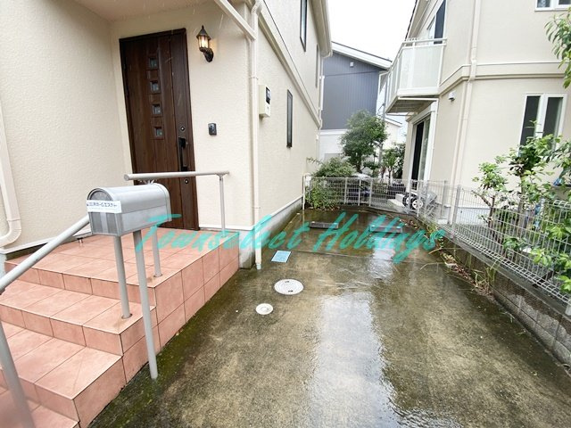 藤沢市辻堂東海岸４丁目のテラスのエントランス