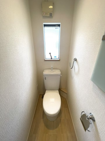 中古／ふじみ野市上野台２丁目のトイレ|窓がついているため、換気も出来ます
