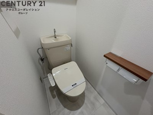 ウォシュレット付きのトイレです♪