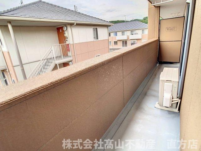 宮若市本城のアパートのバルコニー
