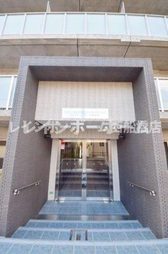 S-FORT船橋海神Eastのエントランス