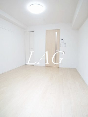 【居間・リビング】 | ルミエール・扇 | 洋室のお部屋です。
