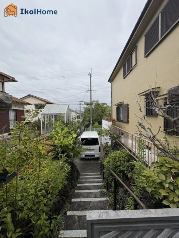 明石市大久保町高丘５丁目　中古戸建の駐車場|●年中無休：見学時間9:00～20:00・当日予約可●駐車場は普通車1台可能です。
