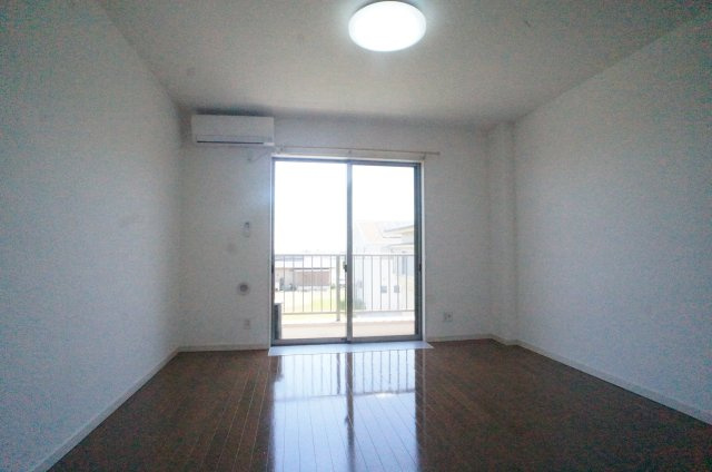 コーポニッコーの洋室|同タイプのお部屋の画像となります