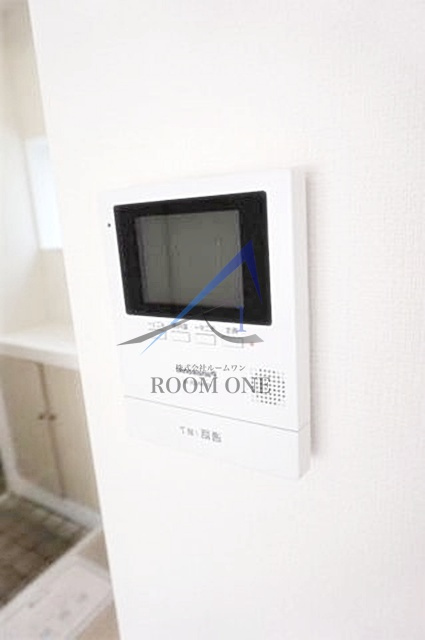 ローズアパート(Q-045)のセキュリティ|モニター付きインターホンです。