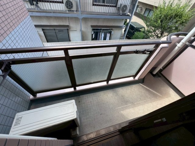 狛江市東和泉１丁目の賃貸マンションのバルコニー|※別室反転写真