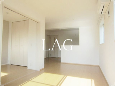 【居間・リビング】 | Ｌａ　Ｓｐｅｒａｎｚａ真間 | 洋室のお部屋です。