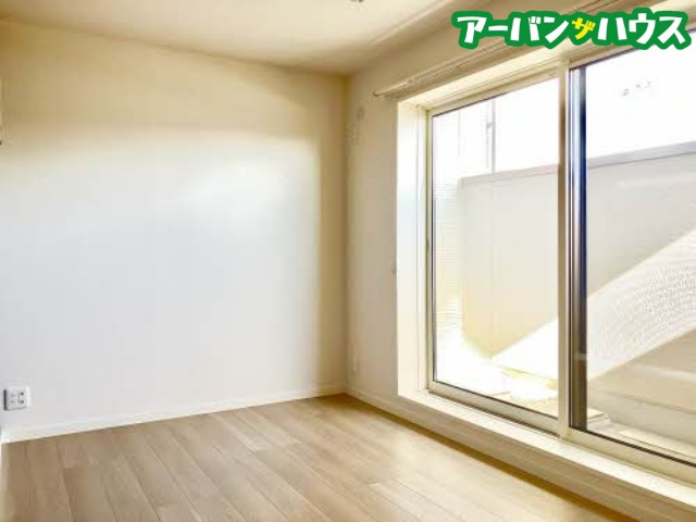 ＬＯＩＳＩＲの居間・リビング