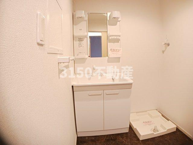 コンフォート中鶉Ⅰの洗面所|脱衣スペースもあります