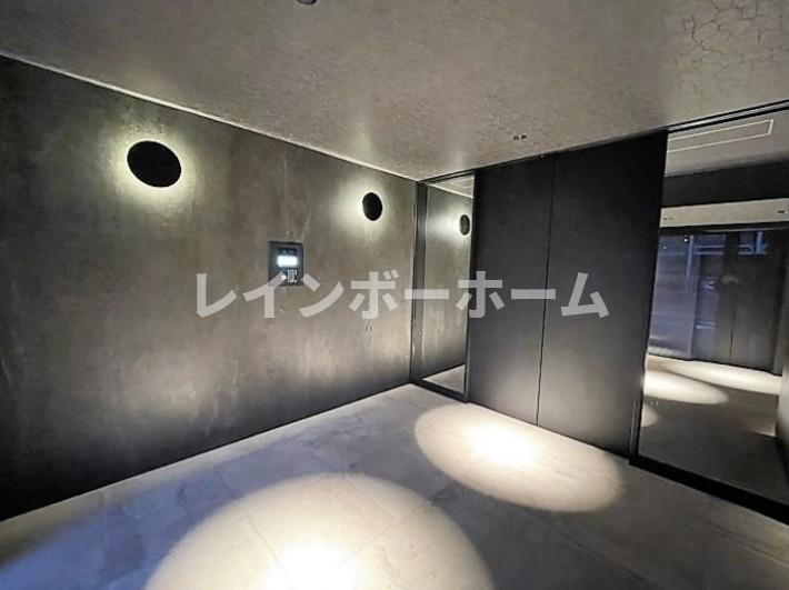 SHOKEN Residence新小岩のエントランス