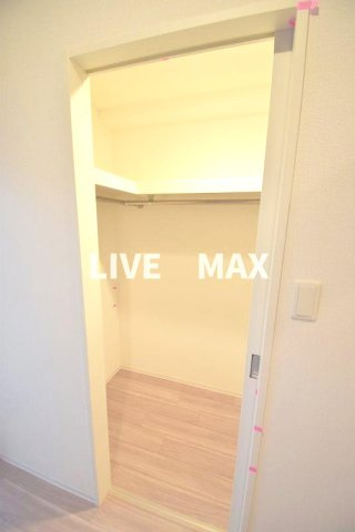 【収納】プレサンス江坂ベルフィーヌ 