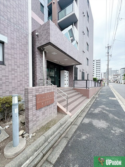 アーバンドエル大曽根東のエントランス