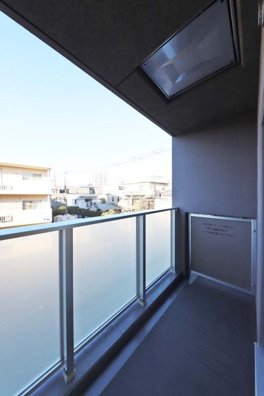 杉並区和田３丁目の賃貸マンションのバルコニー