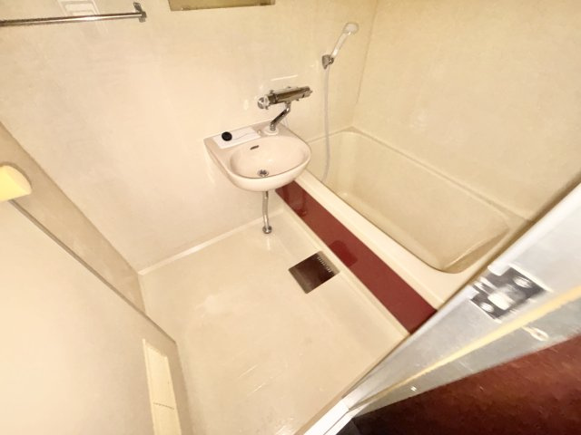 プレアール新屋敷の浴室