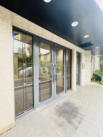 練馬区中村１丁目の賃貸マンションのエントランス
