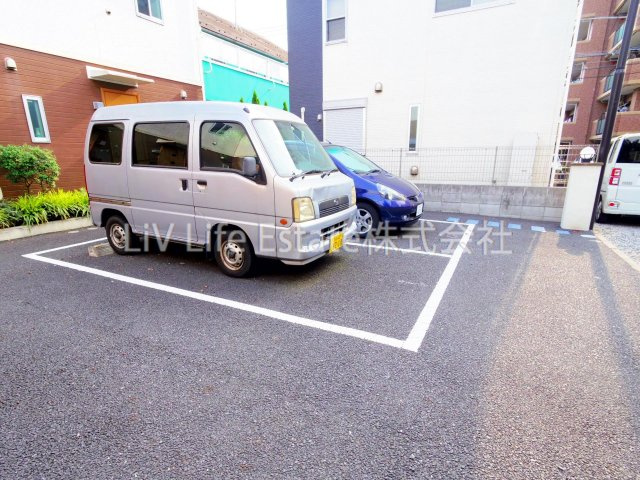 サンセール(サンセール)の駐車場