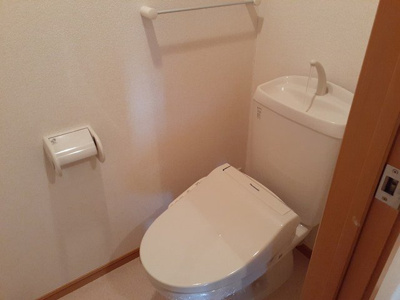 【トイレ】 | マディー・ウェストライフ | シンプルで使いやすいトイレです