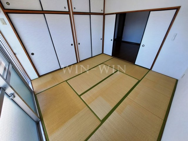 ジナ東海の寝室