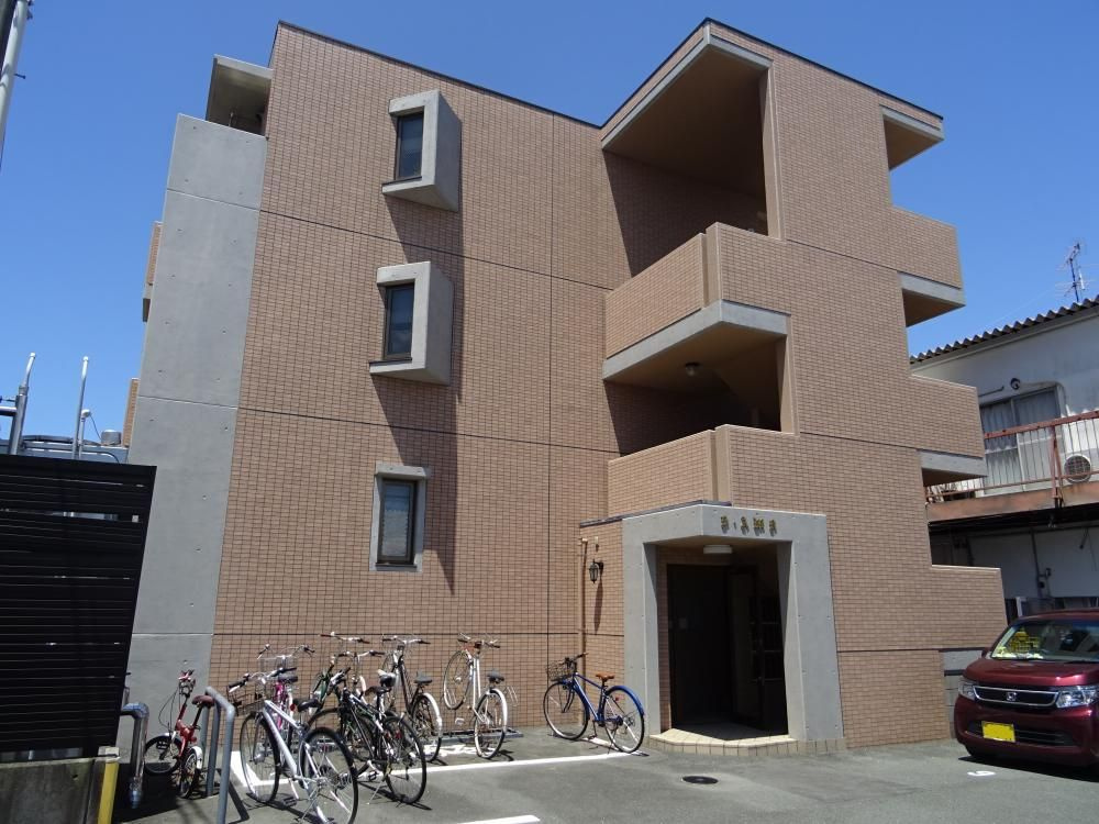 S・AMKの外観