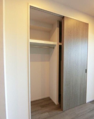 【収納】 | ザ・パークハビオ高円寺レジデンス | クローゼット完備。